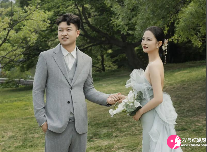 赵女士王先生结婚照