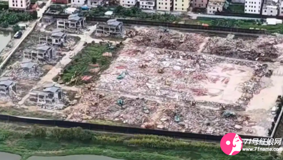 被拆后的景象