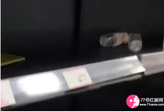 矿泉水卖空