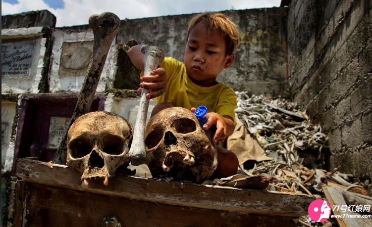 菲律宾穷人小孩子